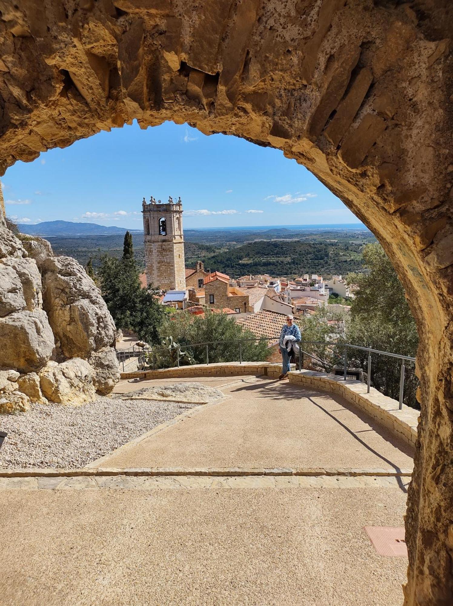 Tranquil And Spacious Townhouse In Historical And Picturesque Cervera Del Maestre Exterior foto